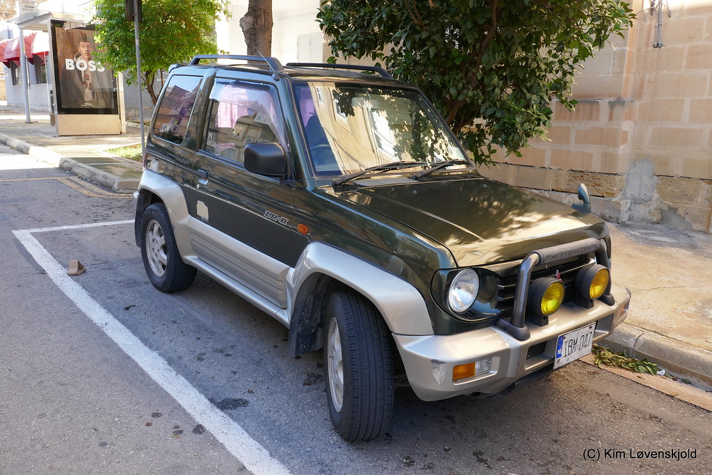 mitsubishi pajero junior